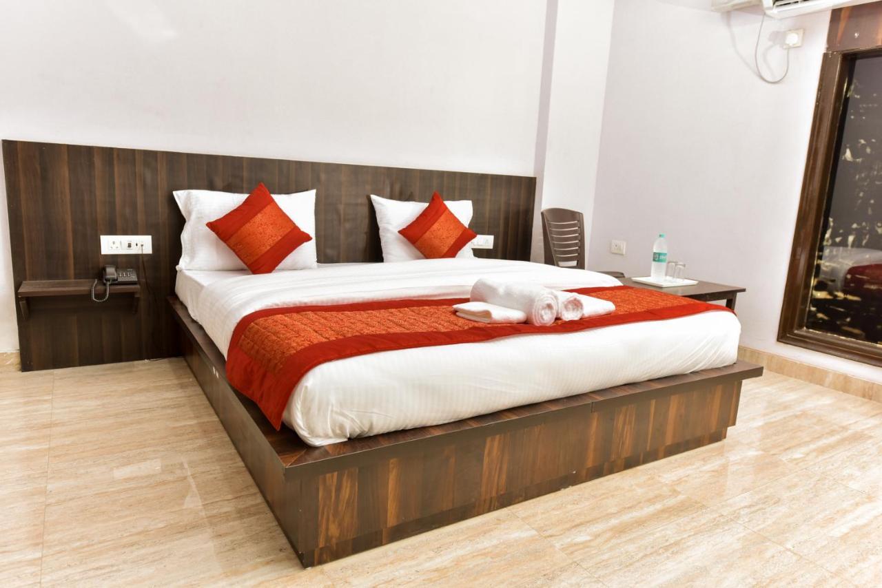 Hotel Luxury Collection Gurgaon Bagian luar foto