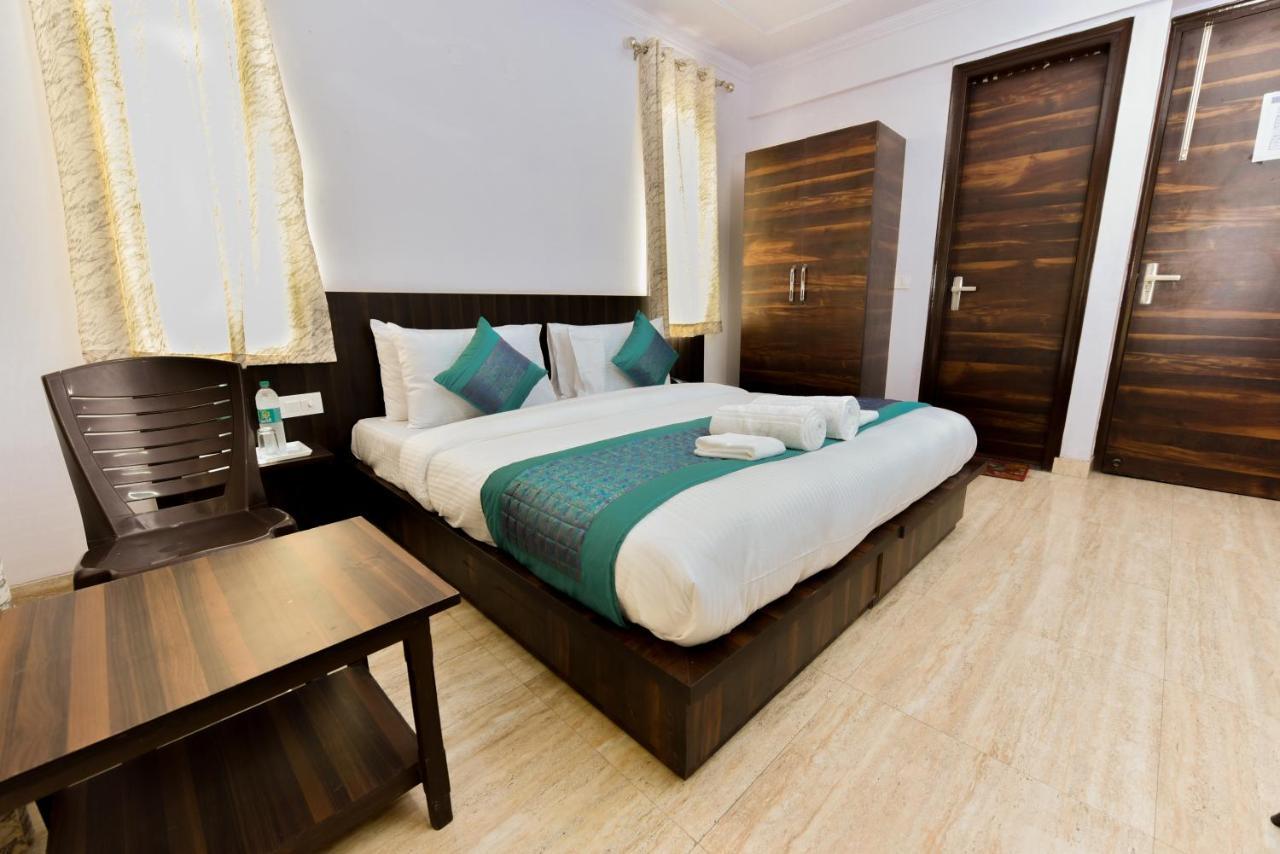 Hotel Luxury Collection Gurgaon Bagian luar foto