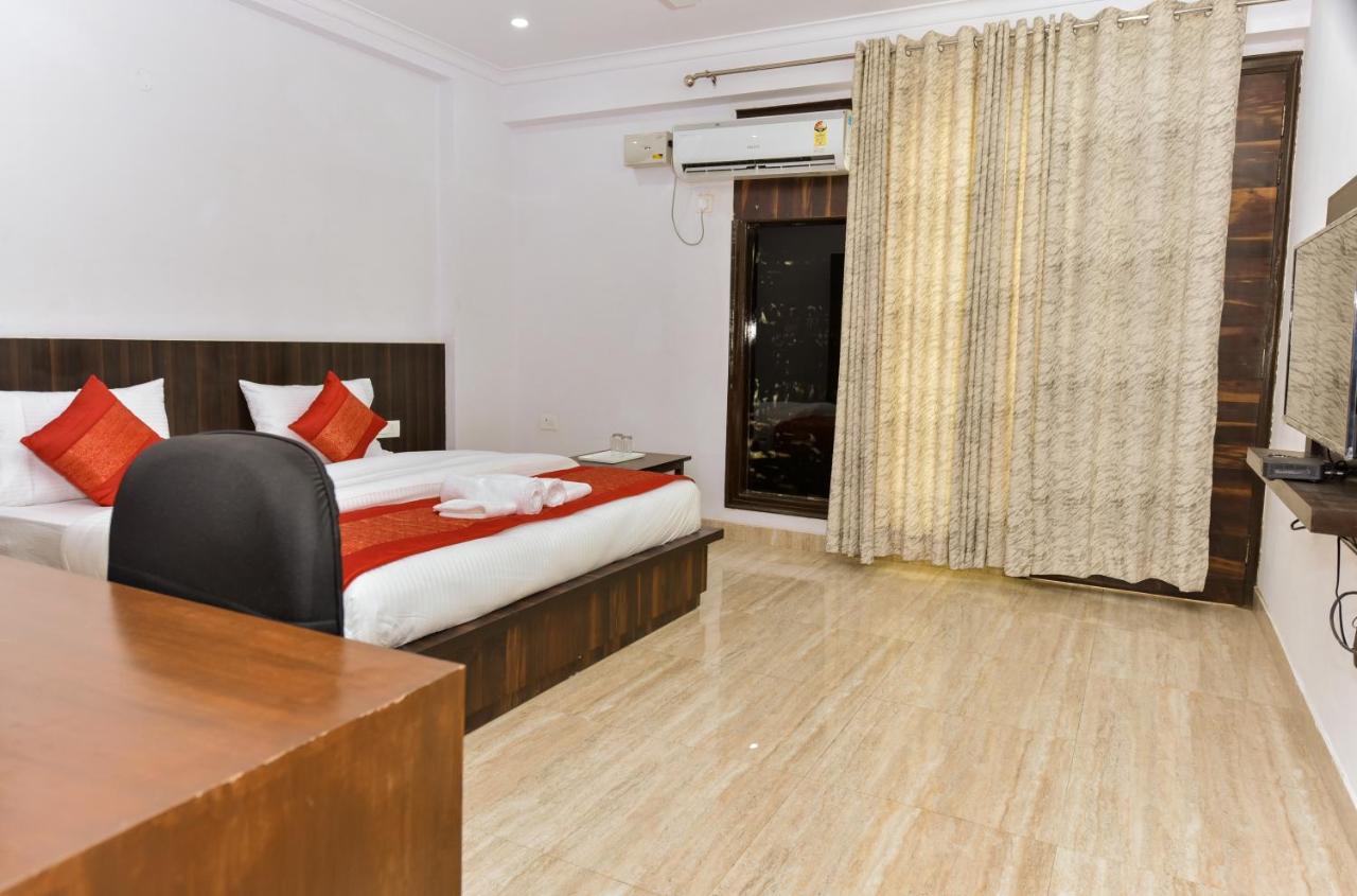 Hotel Luxury Collection Gurgaon Bagian luar foto