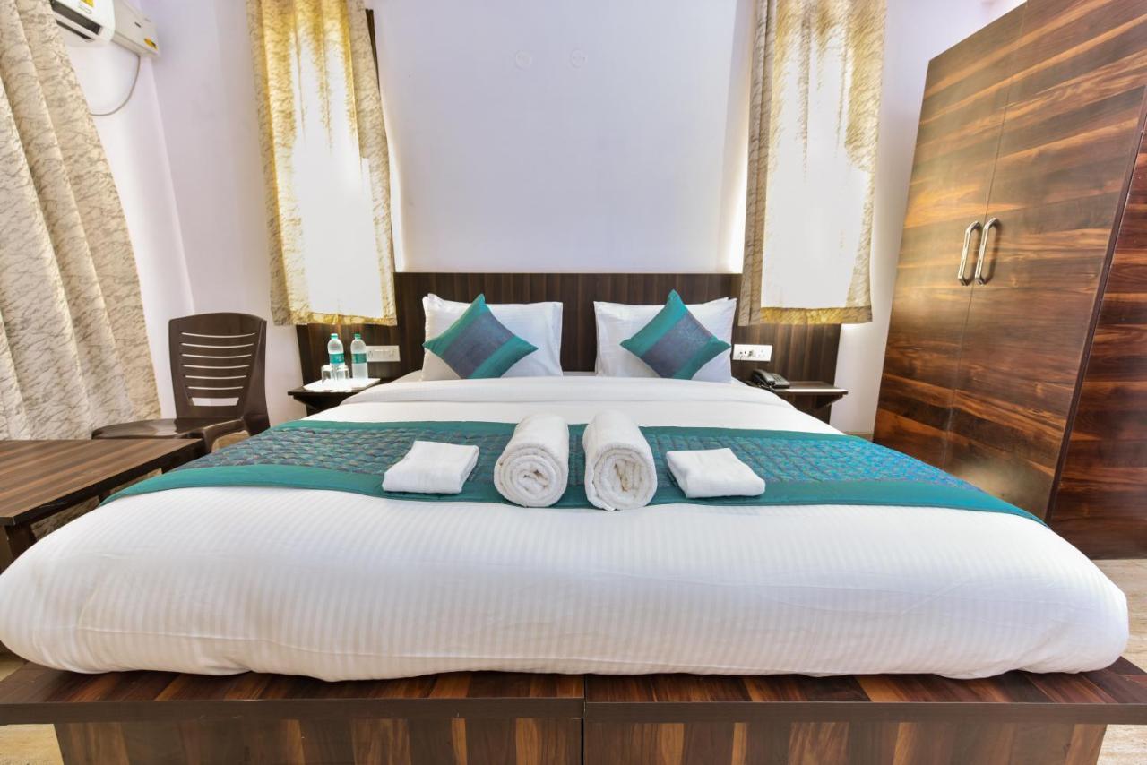 Hotel Luxury Collection Gurgaon Bagian luar foto
