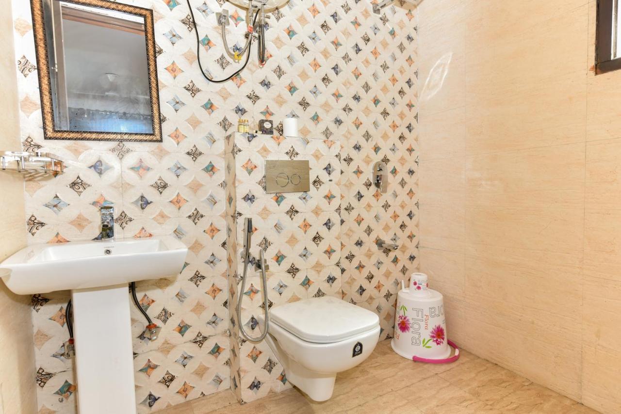 Hotel Luxury Collection Gurgaon Bagian luar foto